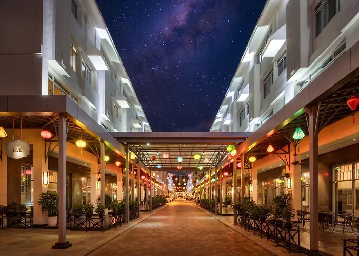 Hotel Paradise Hạ Long