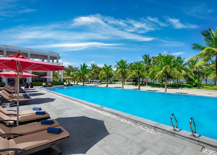 Paradise Hotel