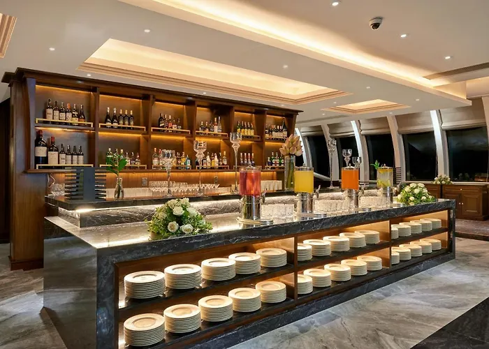 Paradise Hotel