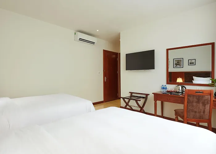 Hotel Paradise Hạ Long