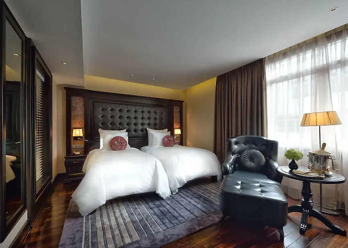 Paradise Hotel 4*