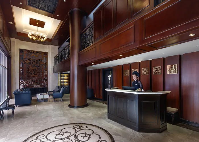 Hotel Paradise Hạ Long
