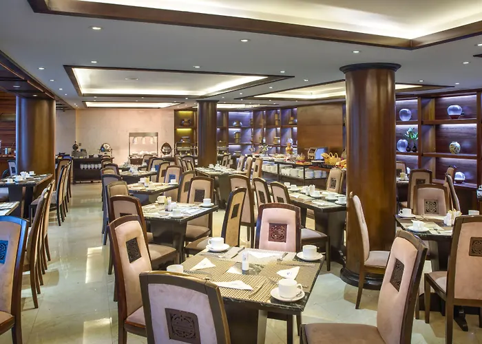 Paradise Hotel 4*